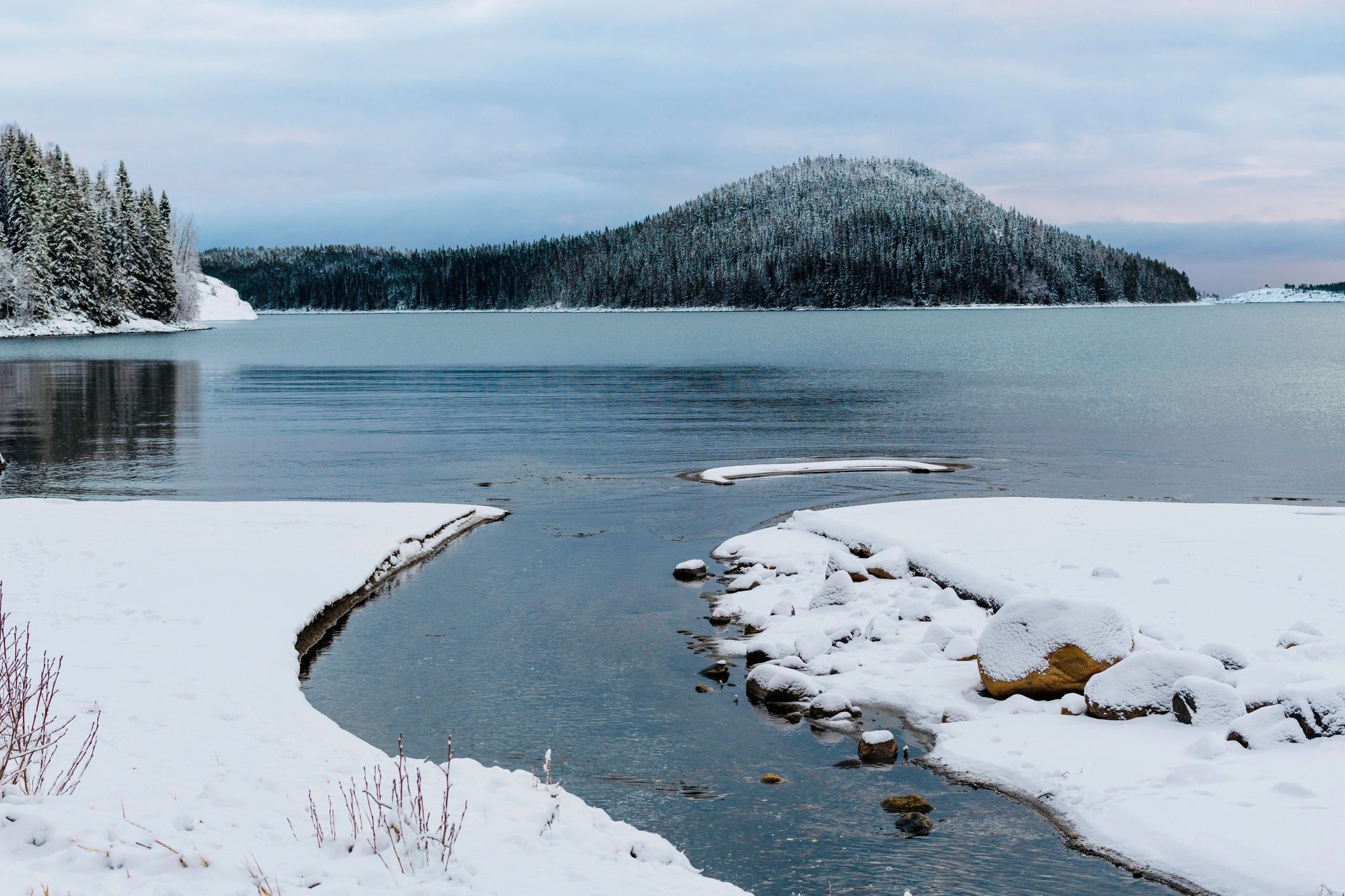 Lake Koocanusa winter